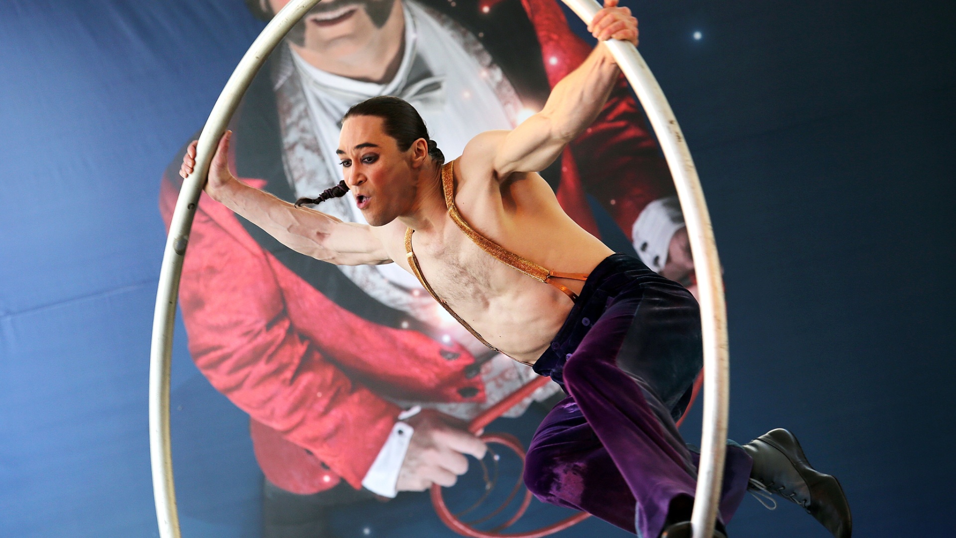 Com números de acrobacias e palco em 360º, o espetáculo "Corteo" chega a cidade de São Paulo em março, mas ainda passa por Rio de Janeiro, Belo Horizonte e Porto Alegre - Flávio Florido/UOL