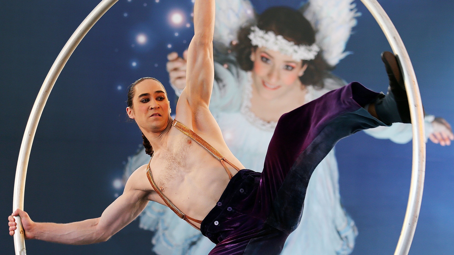 Criado pelo italiano Daniele Finzi Pazca, "Corteo" apresenta a história do funeral de um palhaço, mas como uma festa de celebração à vida - Flávio Florido/UOL