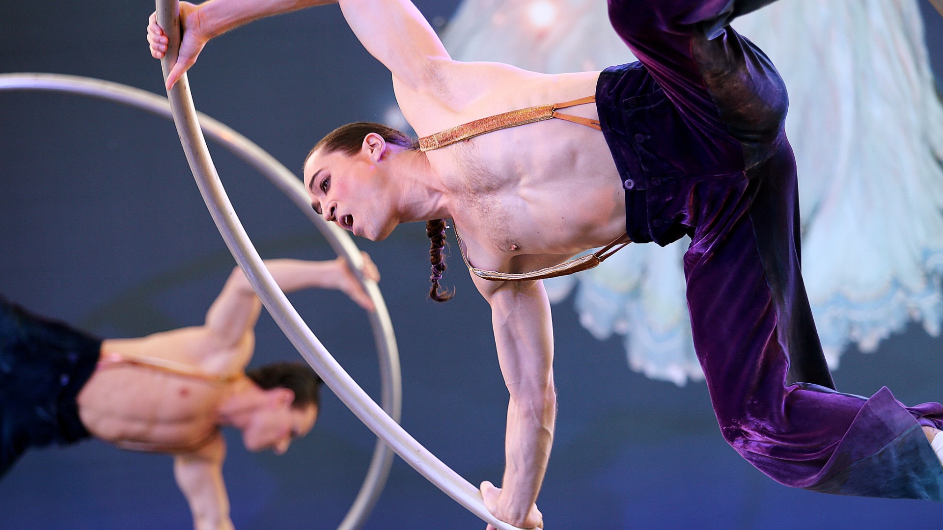 Criado pelo italiano Daniele Finzi Pazca, "Corteo" apresenta a história do funeral de um palhaço, mas como uma festa de celebração à vida - Flávio Florido/UOL