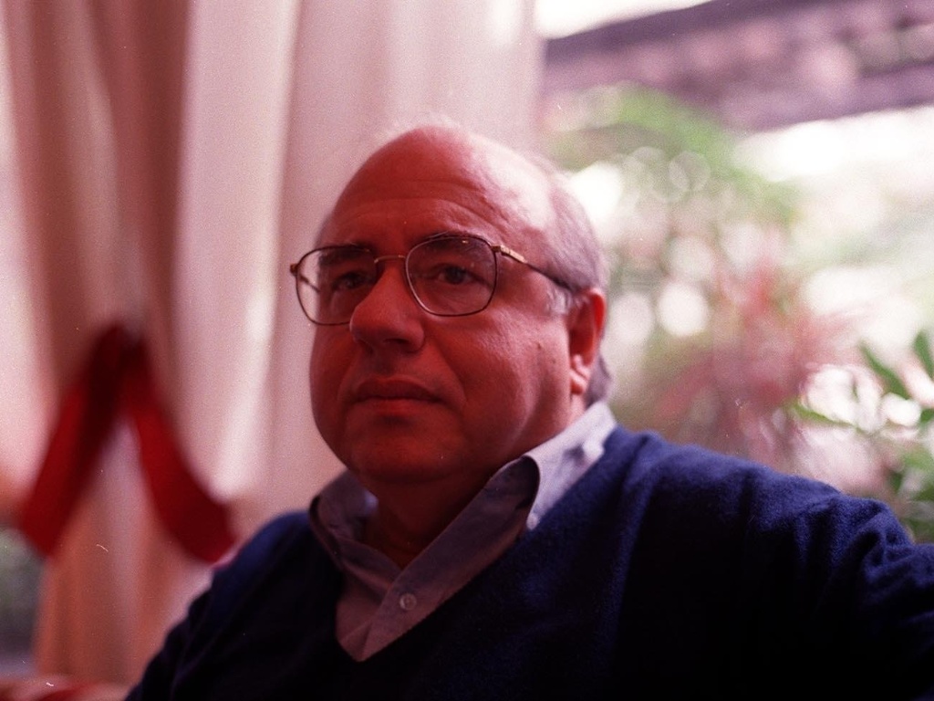 Luis Fernando é filho do também escritor Érico Verissimo. Nasceu em Porto Alegre (RS) em 26 de setembro de 1936. Na condição de cronista do cotidiano, o escritor tem mais de 60 títulos publicados e mantém colunas nos jornais "O Globo", "O Estado de S. Paulo" e "Zero Hora" - Folhapress