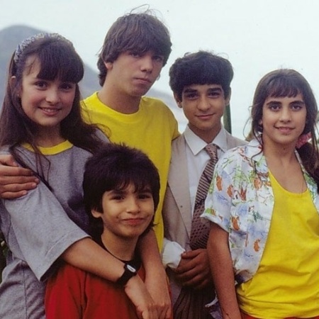 Os filhos de Gaspar Kundera, personagem de Nuno Leal Maia na novela "Top Model", faziam o maior sucesso e eram interpretados por Gabriela Duarte, Igor Lage, Marcelo Faria, Henrique Farias, Carol Machado - Reprodução TV Globo - Reprodução TV Globo