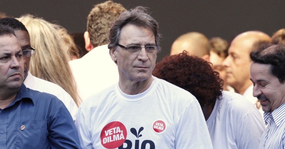 O ator Herson Capri participou da passeata "Veta, Dilma" que tem por objetivo manter os royalties do petróleo na cidade do Rio (26/11/12). A manifestação ocorreu no centro da cidade