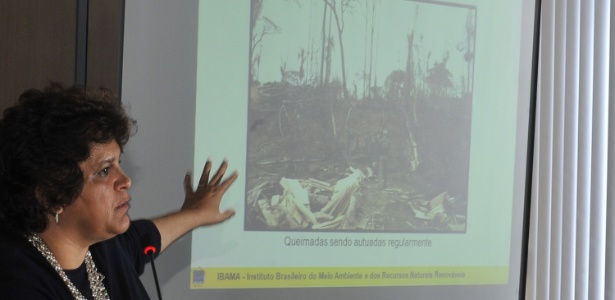 A ministra Izabella Teixeira anuncia que o desmatamento da Amazônia Legal caiu 27%, o menor índice desde 1988. Apesar do recorde histórico, a taxa subiu em três Estados (Acre, Amazonas e Tocantins) - Marcello Casal Jr/ABr 