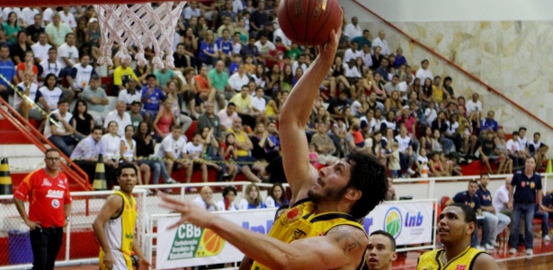 Dedé, do São José, foi o destaque do jogo contra a Liga Sorocabana - Antonio Basílio/PMSJC