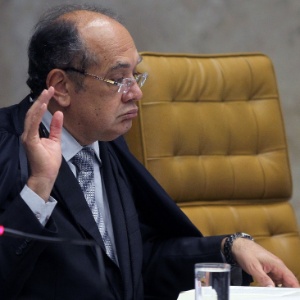 O ministro do STF Gilmar Mendes durante sessão do julgamento do processo do mensalão no ano passado - Roberto Jayme/UOL