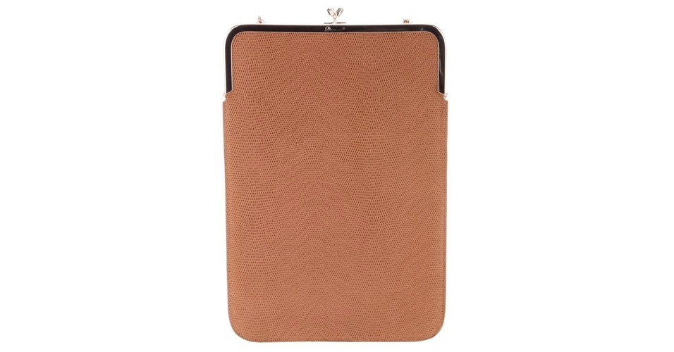 Marrom com fechamento dourado; R$ 1.780, da Dsquared2, na Farfetch (www.farfetch.com.br). Preço pesquisado em novembro de 2012 e sujeito a alterações - Divulgação