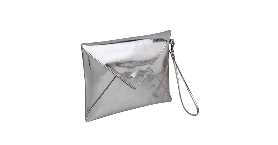 Prata estilo envelope; R$ 69, na Renner (www.lojasrenner.com.br). Preço pesquisado em novembro de 2012 e sujeito a alterações - Divulgação