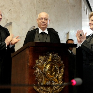 Ministro Teori Zavascki (centro) assume o lugar de Cezar Peluso, que se aposentou em setembro - Carlos Humberto/STF/Divulgação
