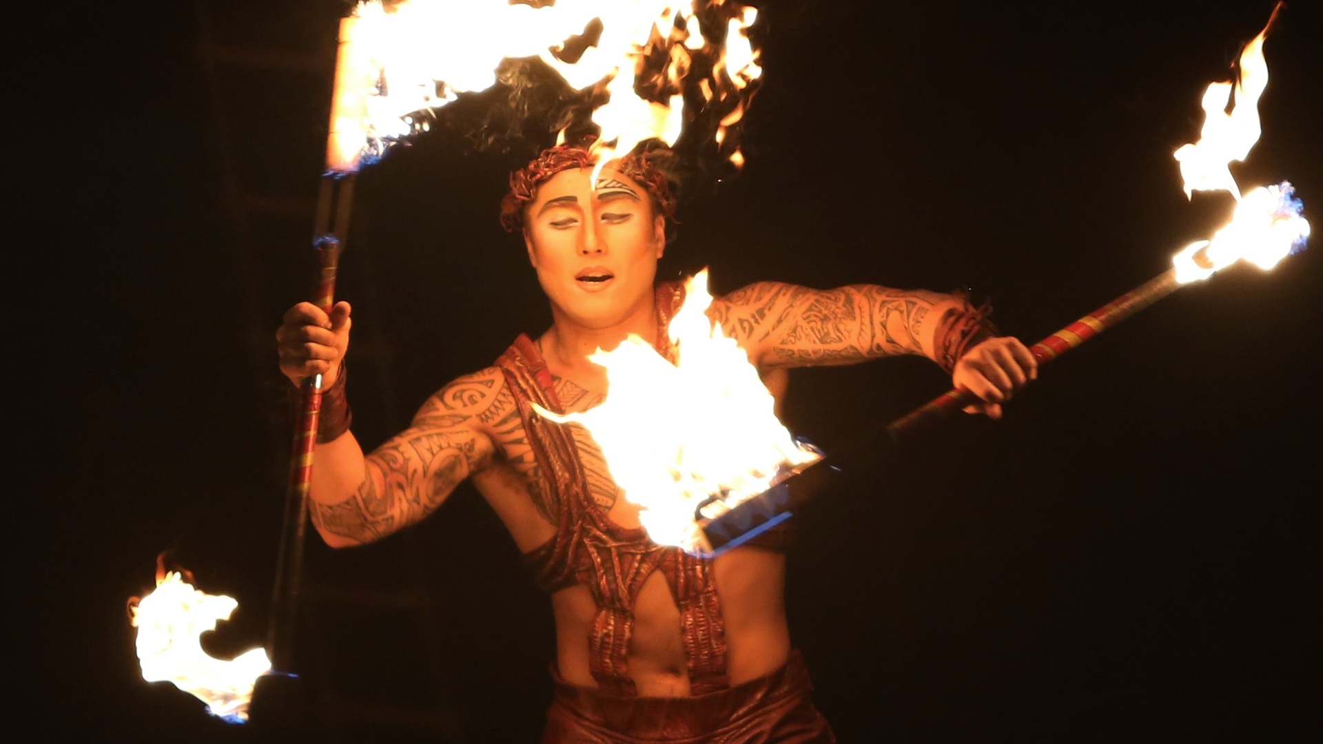 28.nov.2012 - O espetáculo "Alegria", do Cirque du Soleil, estreou no Omnisports Palace of Bercy, em Paris. "Alegria", um dos mais populares shows do grupo canadense fundado em 1984, foi criado para comemorar o décimo aniversário da companhia em 1994. Desde a estreia, o espetáculo já foi assistido por mais de dez milhões de pessoas em cerca de 65 países - Brainpix