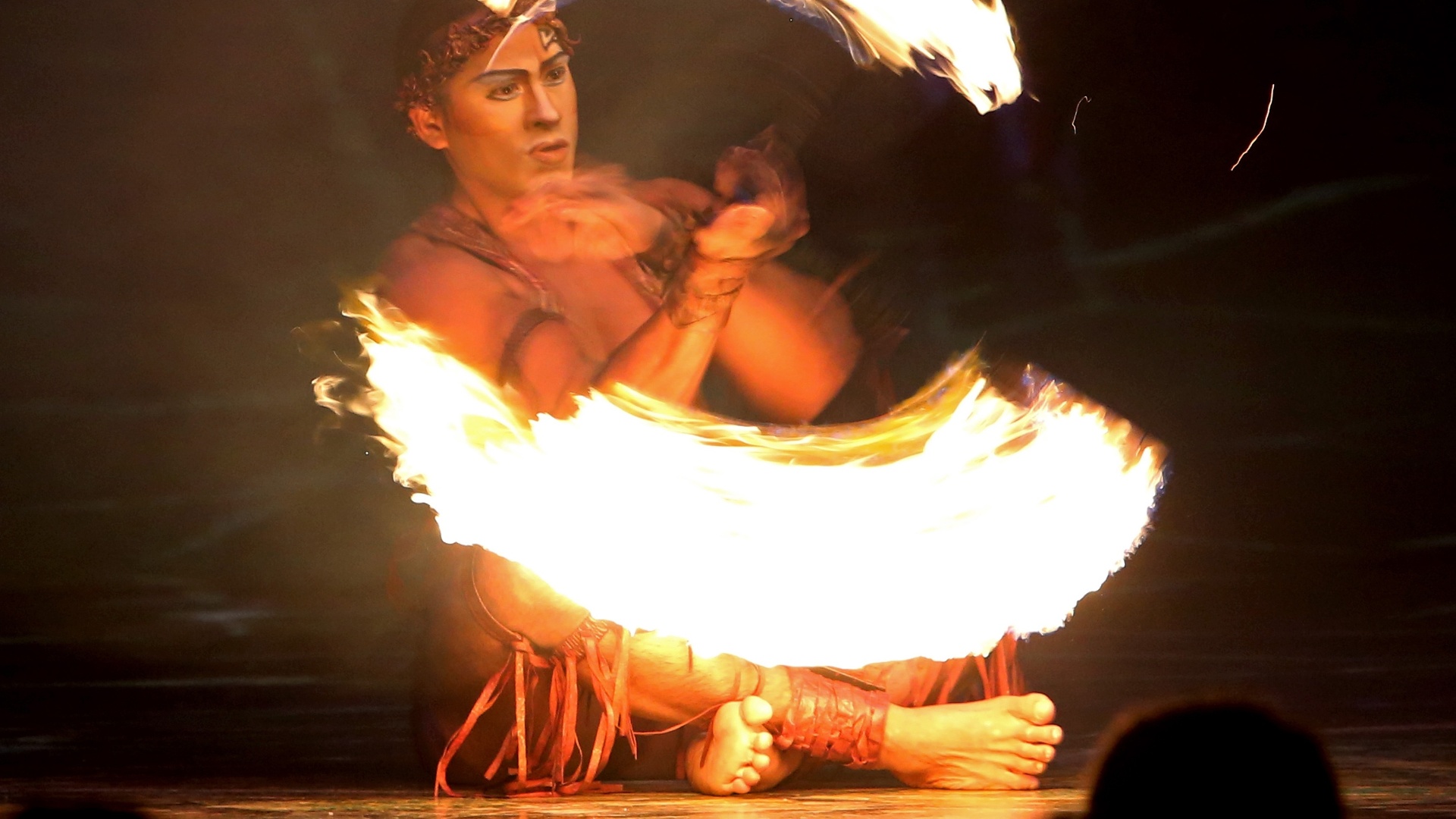 28.nov.2012 - O espetáculo "Alegria", do Cirque du Soleil, estreou no Omnisports Palace of Bercy, em Paris. "Alegria", um dos mais populares shows do grupo canadense fundado em 1984, foi criado para comemorar o décimo aniversário da companhia em 1994. Desde a estreia, o espetáculo já foi assistido por mais de dez milhões de pessoas em cerca de 65 países - Brainpix