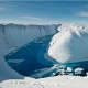 30.nov.2012 - A perda de cobertura de gelo já havia sido reportada anteriormente pelo Painel Intergovernamental em Mudanças Climáticas (IPCC na sigla em inglês) em 2007, mas não estava claro se a Antártida estaria crescendo ou encolhendo. Agora, estimativas sugerem que tanto a Antártida como a Groenlândia (na foto acima) estão perdendo gelo - Ian Joughin/Universidade de Washington