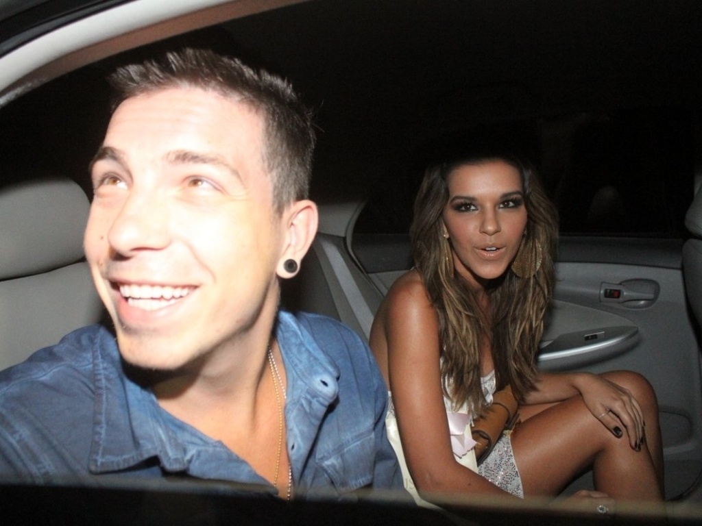 Veja fotos de Di Ferrero e Mariana Rios juntos - Fotos - UOL TV e Famosos