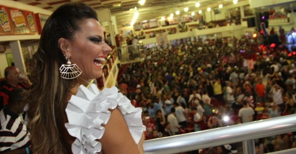 1.dez.2012: A rainha de bateria do Salgueiro, Viviane Araújo, participa do ensaio da escola de samba para o Carnaval 2013, em quadra na Tijuca, no Rio de Janeiro - AgNews