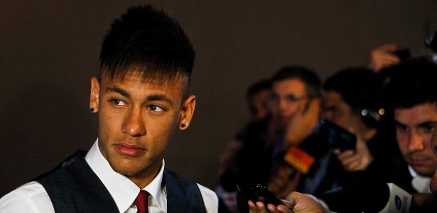 Neymar, estrela do Santos e do futebol brasileiro, chega para o Prêmio do Brasileirão - Leandro Moraes/UOL