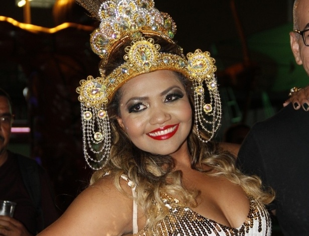 3.dez.2012 - A cantora Gaby Amarantos no lançamento do CD das Escolas de Samba do Rio para o Carnaval 2013, na Cidade do Samba, no Centro, Rio de Janeiro - Roberto Filho / AgNews