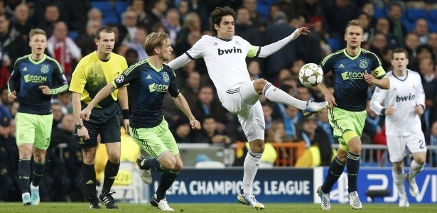 Kaká em ação contra o Ajax; meia fez golaço e virou o brasileiro com mais gols na Liga - Susana Vera/REUTERS