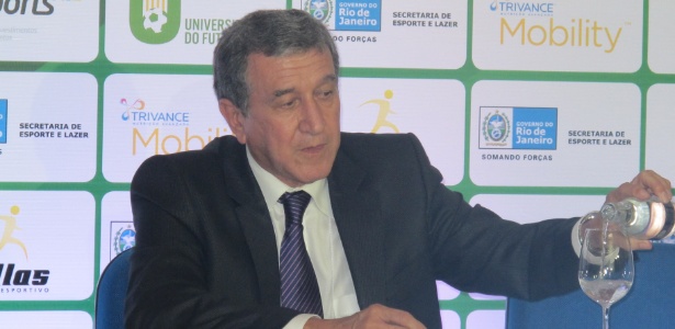 Parreira elogiou bastante o Corinthians durante entrevista coletiva no Footecon 2012