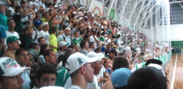 Torcida palmeirense lotou o ginásio para o jogo contra o Corinthians - Reprodução/Twitter