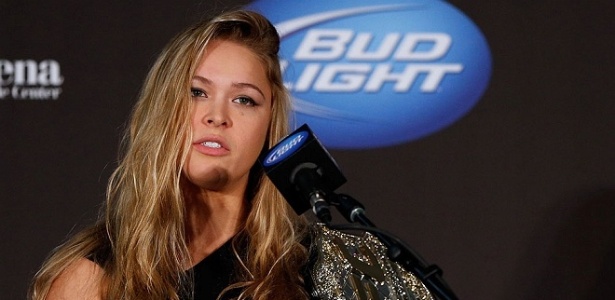 Campeã Ronda Rousey disse esperar menos pressão com revanche de Anderson no UFC 168 - UFC/Divulgação
