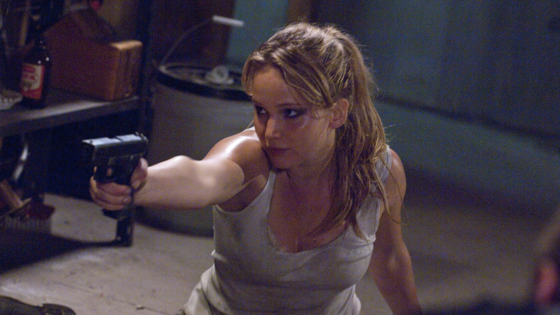 6.dez.2012 - Cena do filme "A Última Casa da Rua", de Mark Tonderai, estrelado por Jennifer Lawrence - Paris Filmes / Divulgação