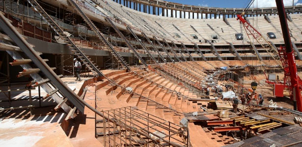 Reconstrução do Estádio Nacional Mané Garrincha, em Brasília, foi uma das obras que tiveram entrega adiada