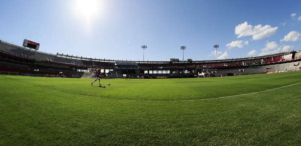 Clube vai disponibilizar cerca de três mil mudas da grama do Beira-Rio, agora fechado 