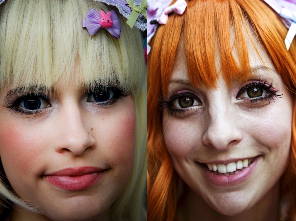 Olhos de boneca: Sally e Kakao com as lentes de contato importadas que os tornam grandes e coloridos - Leandro Moraes/UOL