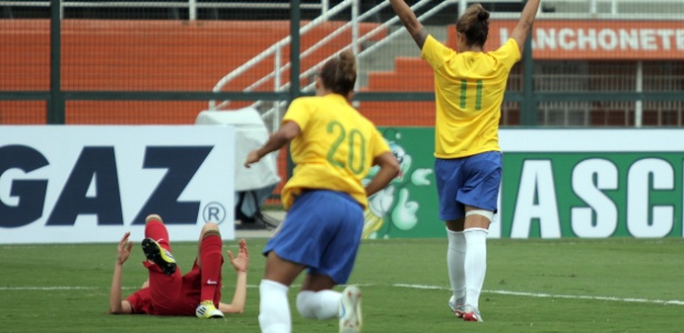 Cristiane comemora gol do Brasil sobre Portugal em 2012: mais apoio à modalidade - Fernando Pilatos/Divulgação
