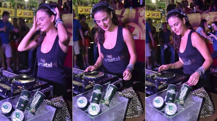 8.dez.2012 - Isis Valverde toca como DJ em micareta em Natal