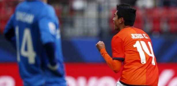  Jesus Corona comemora gol do Monterrey na partida que definiu o rival do Chelsea