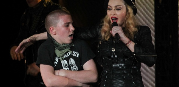 Rocco e Madonna em show da cantora em Porto Alegre, em 2012 - Foto Rio News