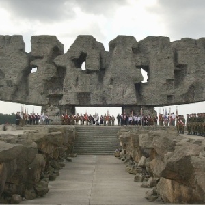 O memorial Majdanek, na cidade de Majdanek, na Polônia  - Czarek Sokolowski/AP Photo