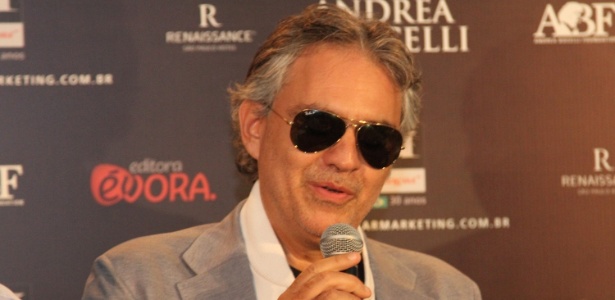 O cantor Andrea Bocelli durante coletiva de imprensa em São Paulo nesta terça-feira (11) - Thiago Duran / AgNews