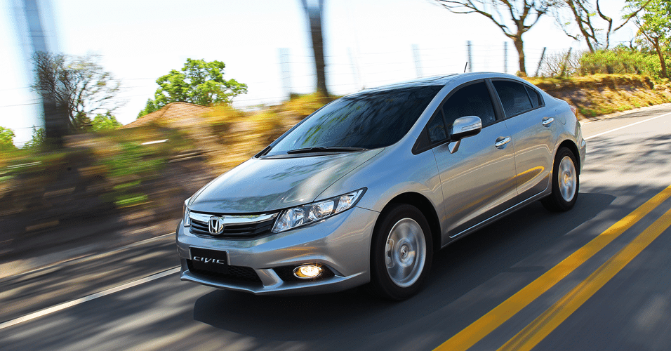 Honda Civic 2.0 - Divulgação
