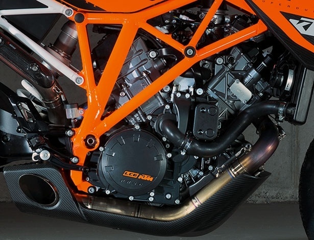 KTM 1290 Super Duke R - Divulgação