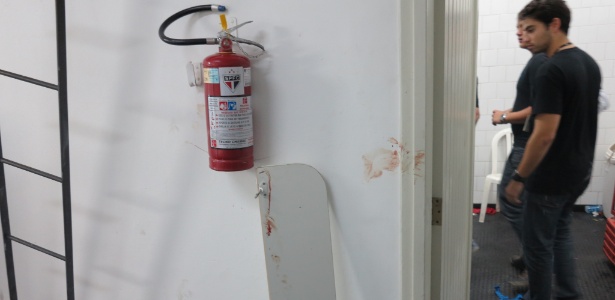 Vestiário do Tigre tinha sangue na parede após confusão envolvendo os seguranças - João Henrique Marques/UOL