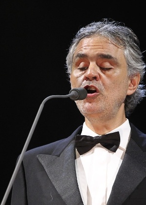 Andrea Bocelli deve 7 milhões de euros ao fisco
