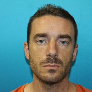 Brent Troy Bartel, 39, preso no Texas (EUA) após esculpir um pentagrama nas costas do filho por considerar a data 12.12.12 um dia santo - Richland Hills Police Department/Reuters
