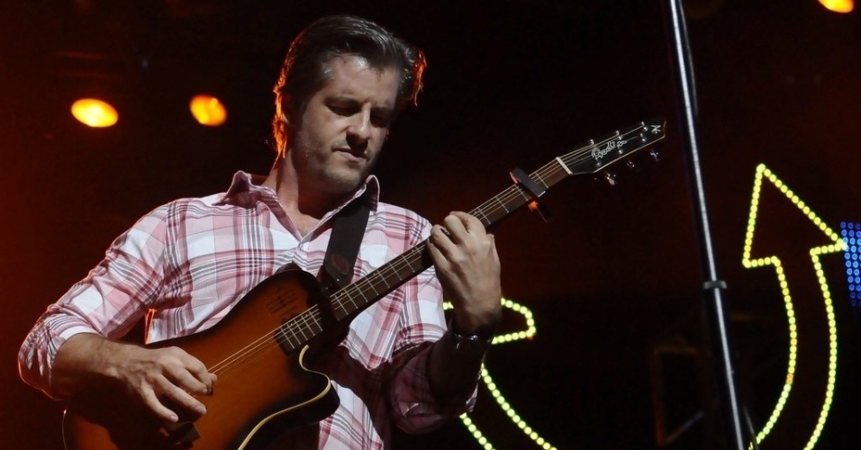 13.dez.2012 - Victor se apresenta no Credicard Hall, em São Paulo - Francisco Cepeda / AgNews