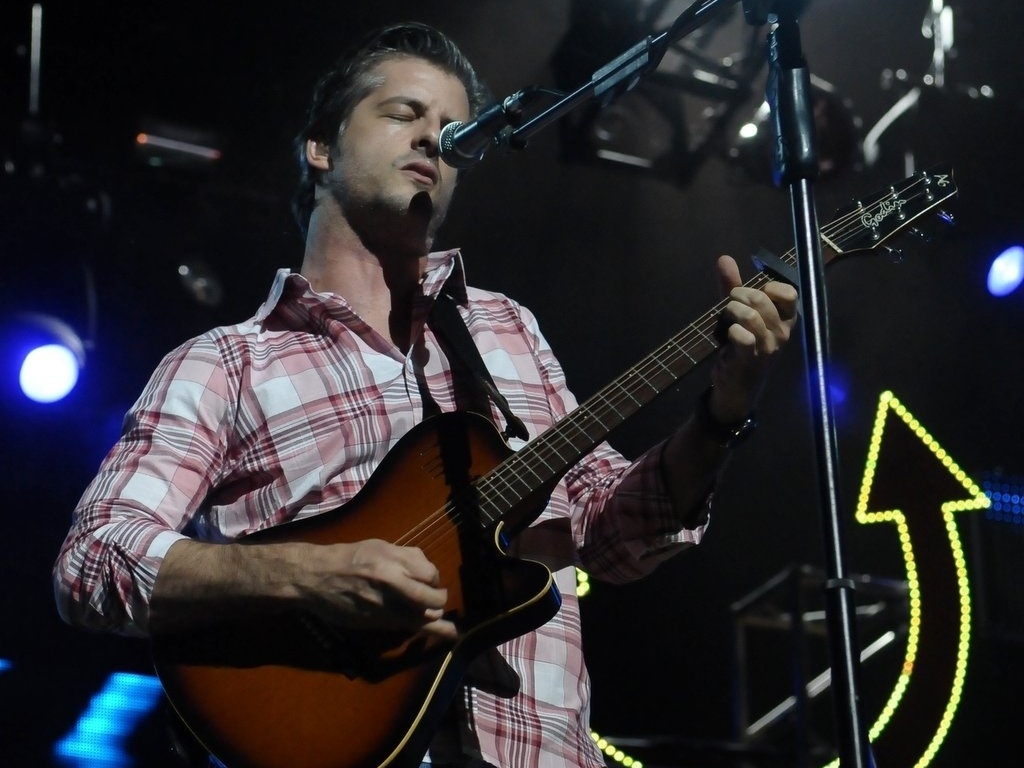 13.dez.2012 - Victor se apresenta no Credicard Hall, em São Paulo - Francisco Cepeda / AgNews