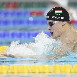 14.dez.2012 - O húngaro Daniel Gyurta em ação no Mundial de piscina curta; ele levou o ouro nos 200 m peito - Valdrin Xhemaj/EFE