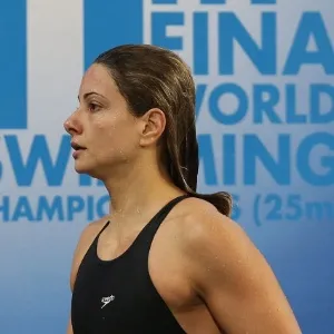 15.dez.2012 - Flavia Delaroli deixa a piscina após disputar os 50 m livre no Mundial de Piscina Curta, em Istambul - Satiro Sodre/AGIF