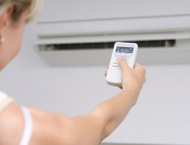 Ar-condicionado é de grande ajuda nos dias de calor, mas uso precisa serguir regras e recomendações - Getty Images