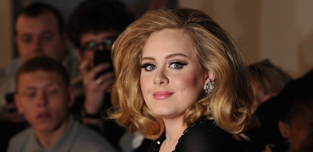 A cantora Adele, que irá se apresentar no Globo de Ouro 2013 - Getty Images