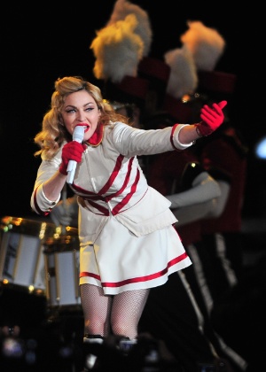 Madonna durante show de sua recente turnê - AFP