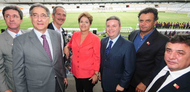 Presidente Dilma Rousseff e Aldo Rebelo, Ministro do Esporte, comparecem à reinauguração do Mineirão