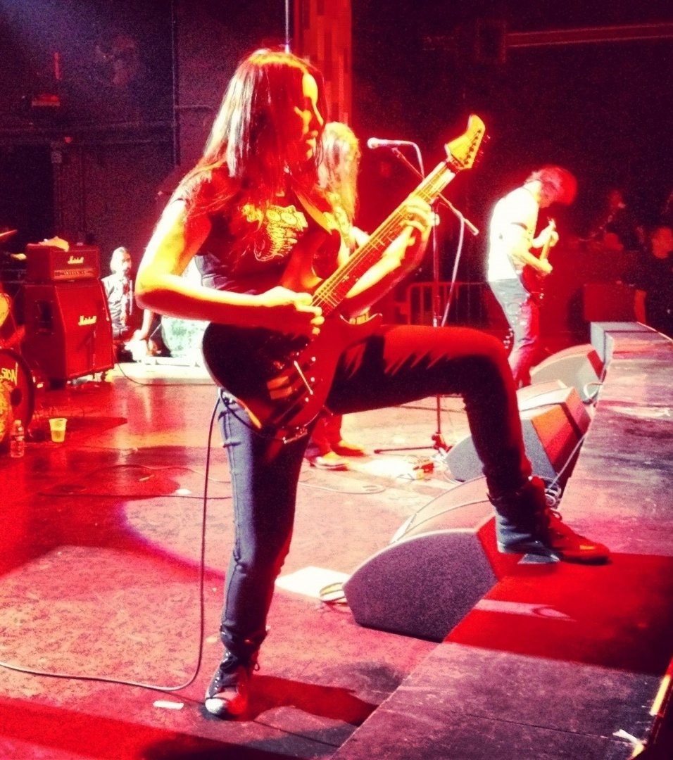 "Eu tinha de fazer isso para poder viver minha vida autenticamente, como eu mesma", explica Marissa ao UOL - Reprodução/Facebook/MarissaMartinez