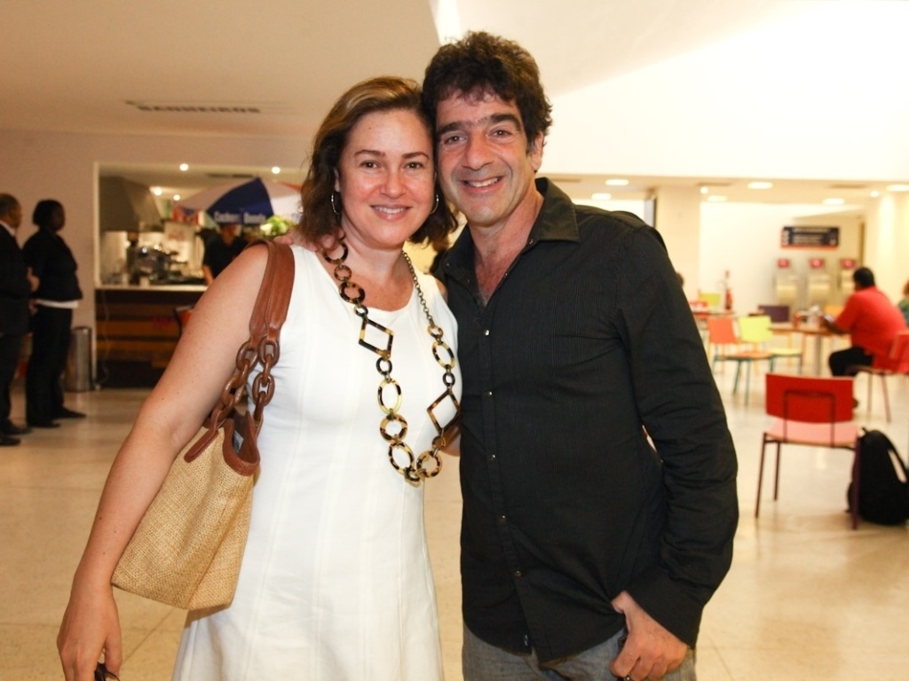 23.dez.2012 - George Israel e a mulher Bahie no show de Gilberto Gil e Stevie Wonder, no Imperator - Foto Rio News