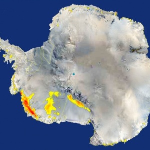 Em imagem de satélite, é possível  ver a  região da Antártida que está se aquecendo (em amarelo) - Nasa