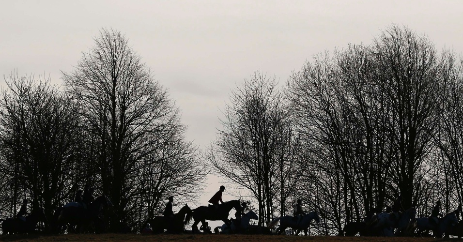 26.dez.2012 - Membros do clube de caça Quorn participam do tradicional encontro Boxing Day, no Hall Prestwold, perto de Loughborough, no Reino Unido